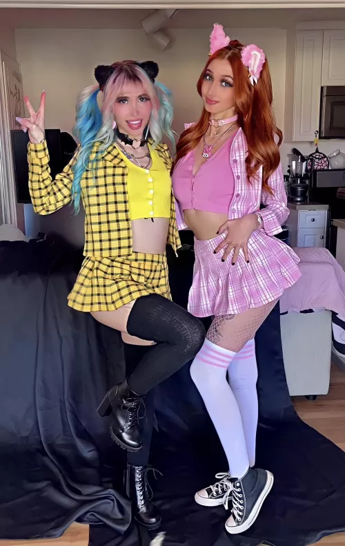 2 Cat Girls Are Better Than 1!