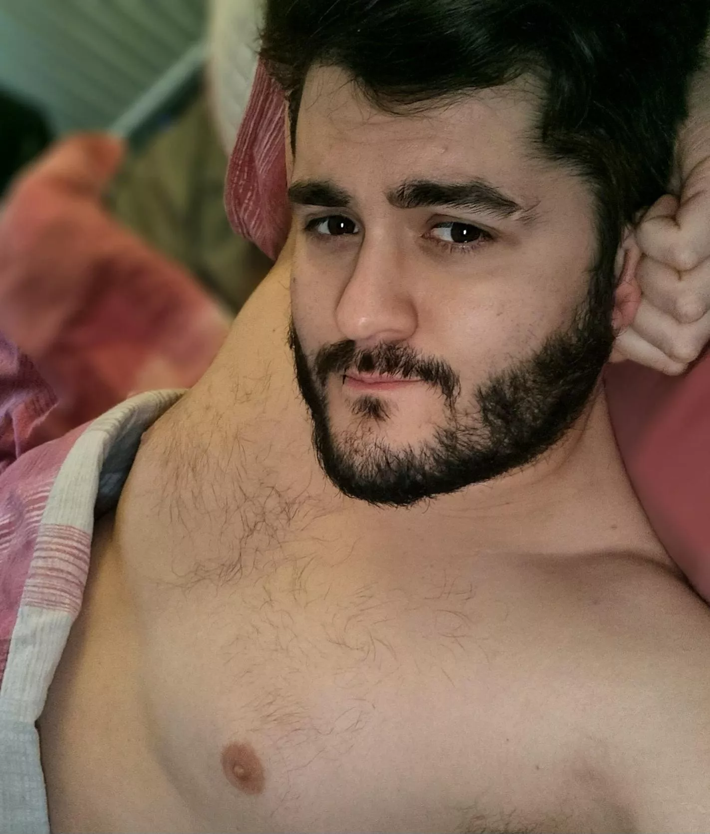 32 M UK having a lazy day studying theory for my driving test. come chat to save me from boredom?