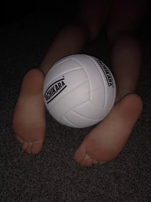 500 upvotes and my volleyball teammate said she will join me on my next post! 🏐👀 Make it happen!😜