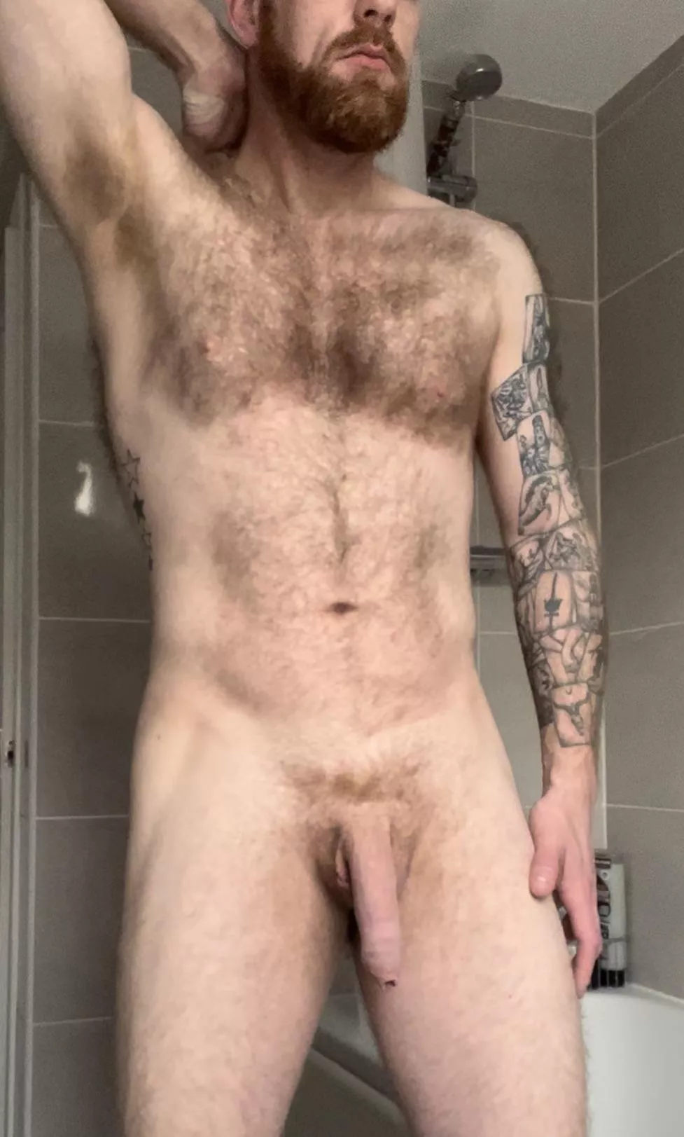 Anyone into arm pits? If not feel free to start elsewhere 😜