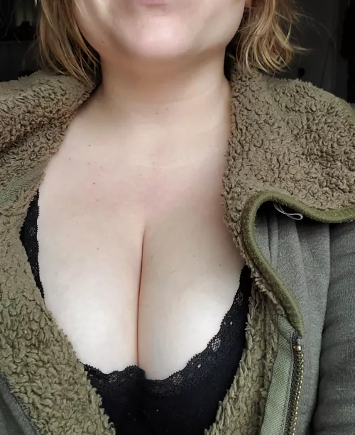 cozy and need company?!