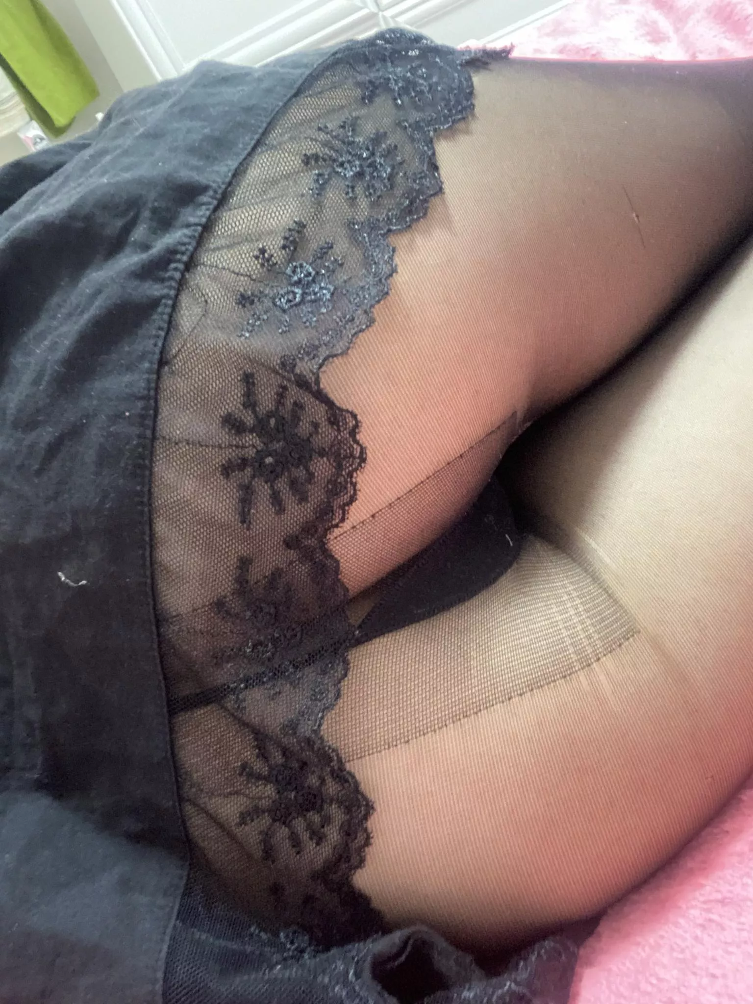 Do you want to lick through pantyhose?