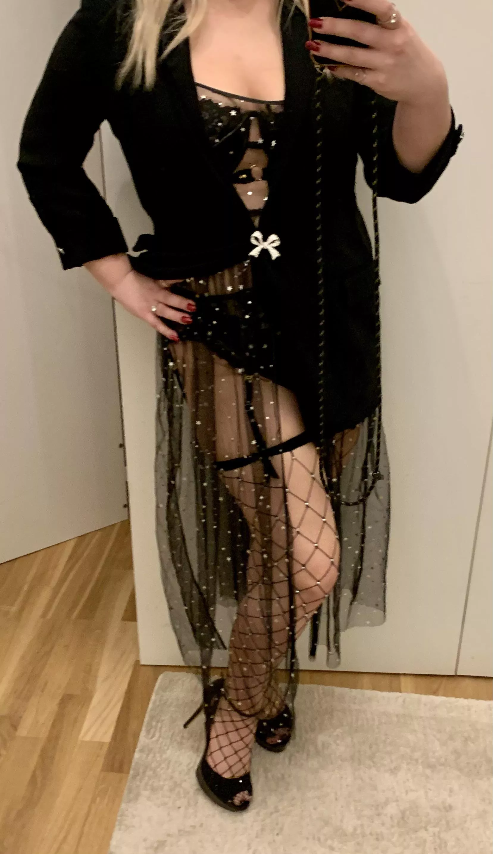 [domme] be a good puppy for me