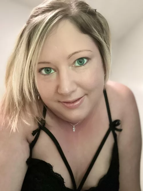 Feeling playful tonight ❤️‍🔥🌶️🥰