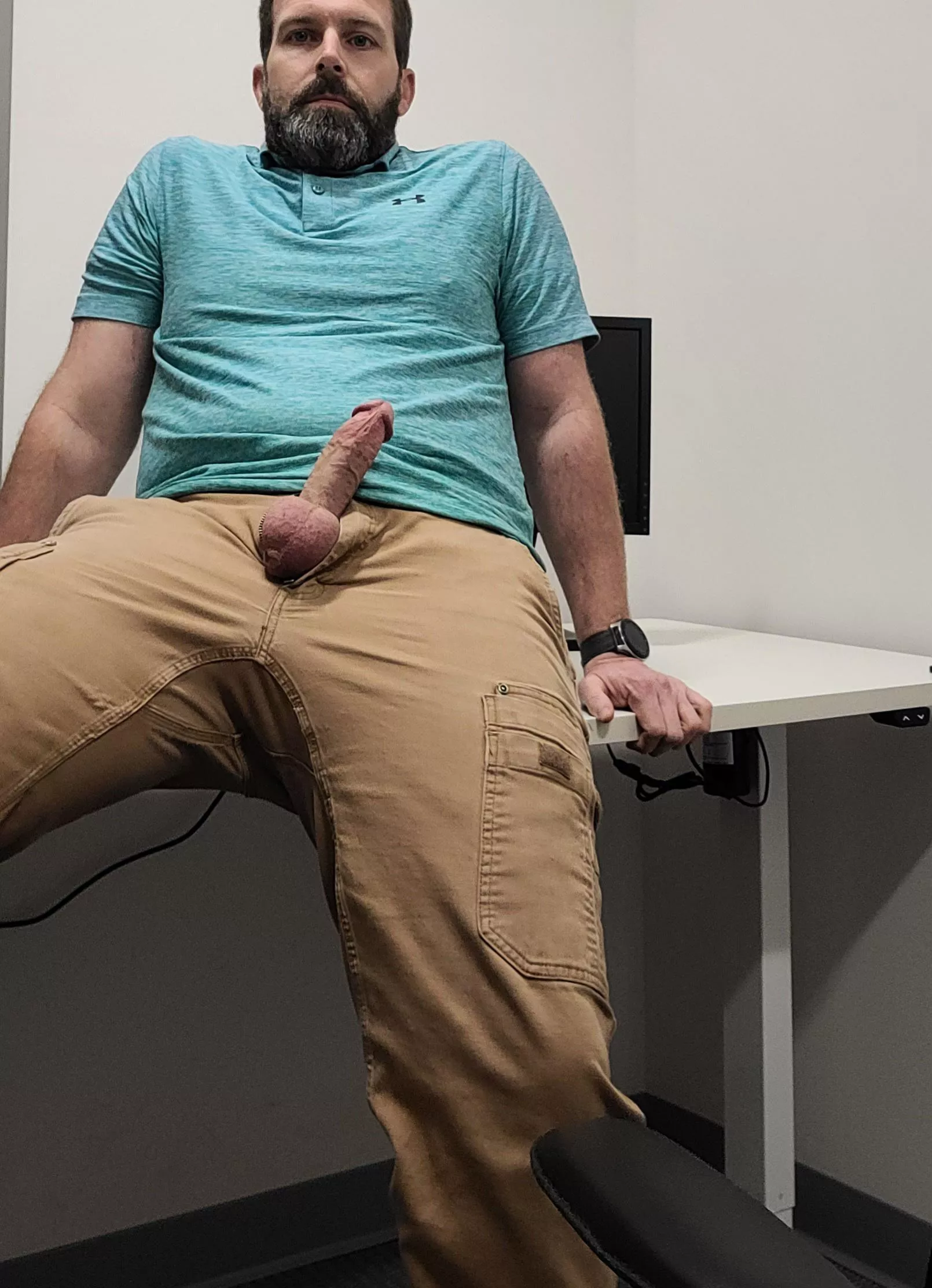 I bet we can find plenty of uses for this desk [40]