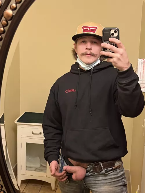 I love getting blowies when I’m soft, any older women appreciate a softie?