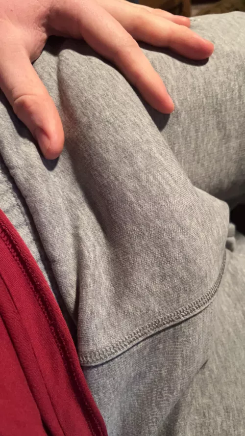 If you want my dick hmu, I’m soft in that picture btw.