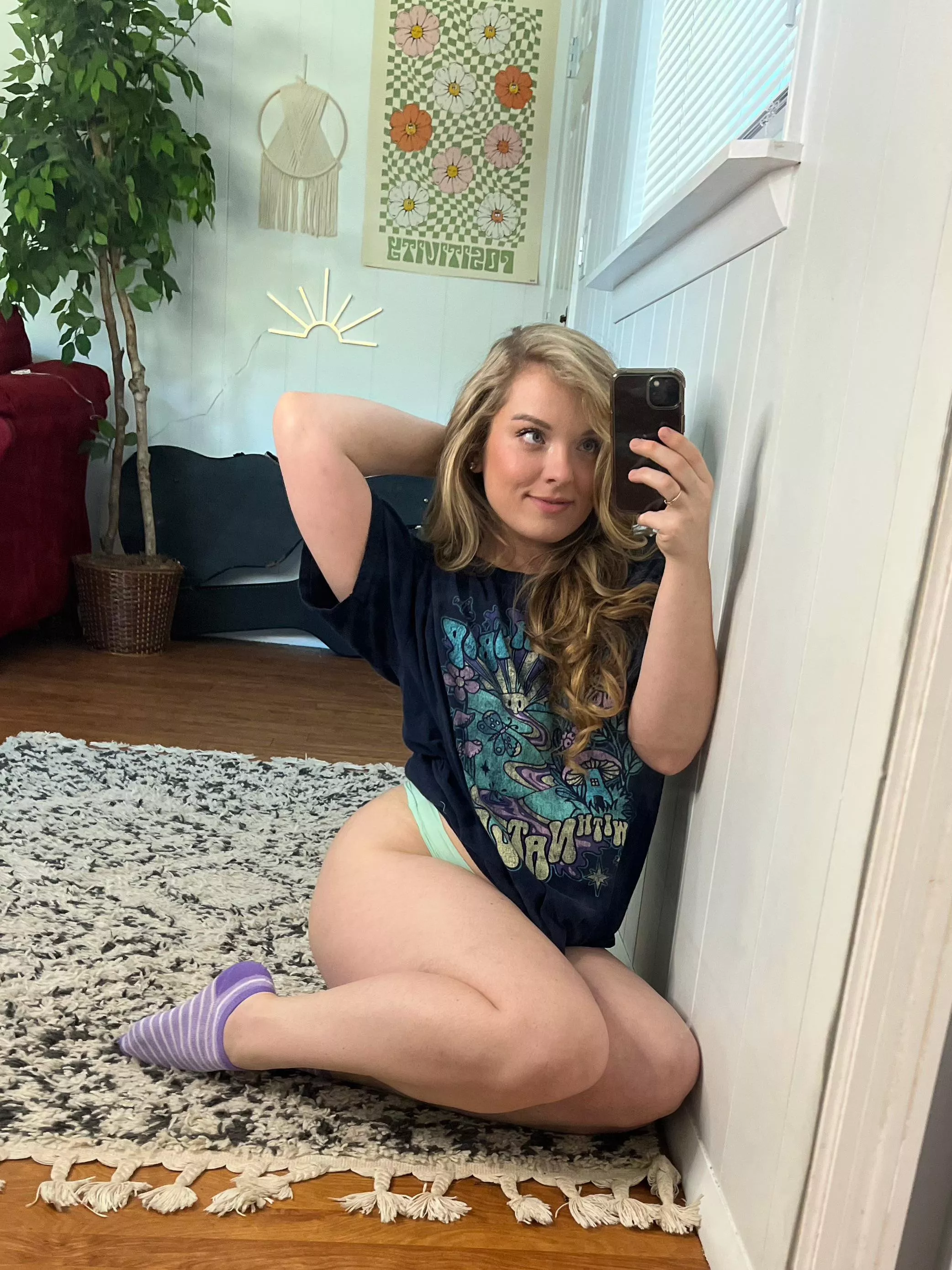 Just wanting your attention 💕