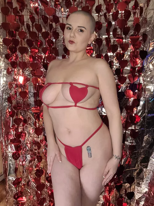 Looking forward to microkini season, just need to wait out the winter [f]