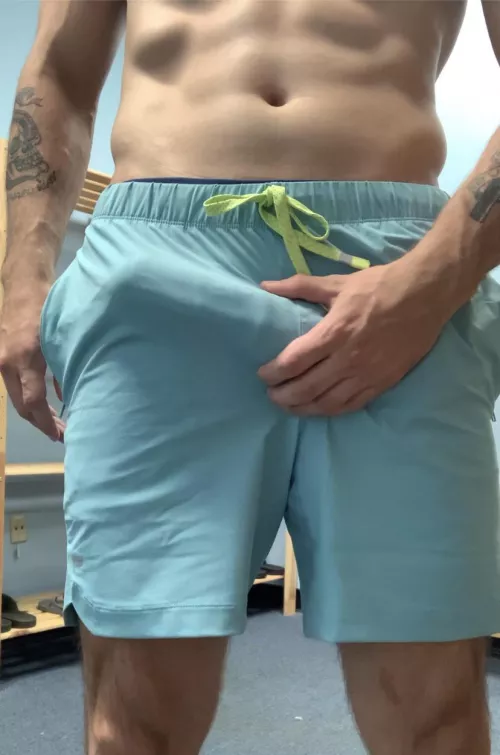 [m] new shorts, you like ?