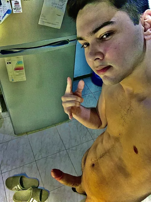 Mmmm very hot 🤧🥵