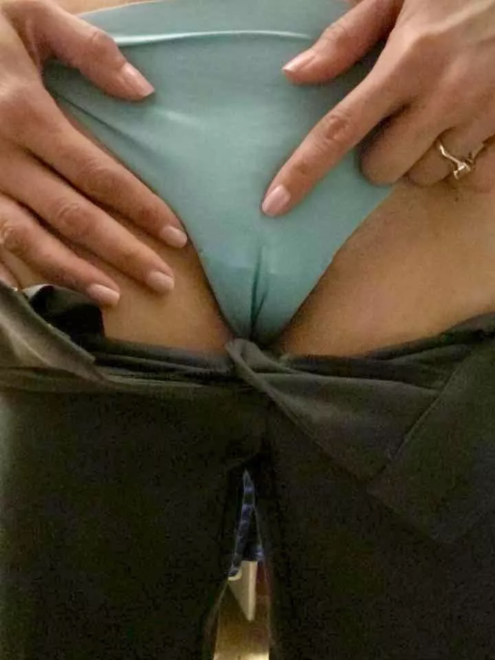 My first post here. Enjoy 💋 (46)