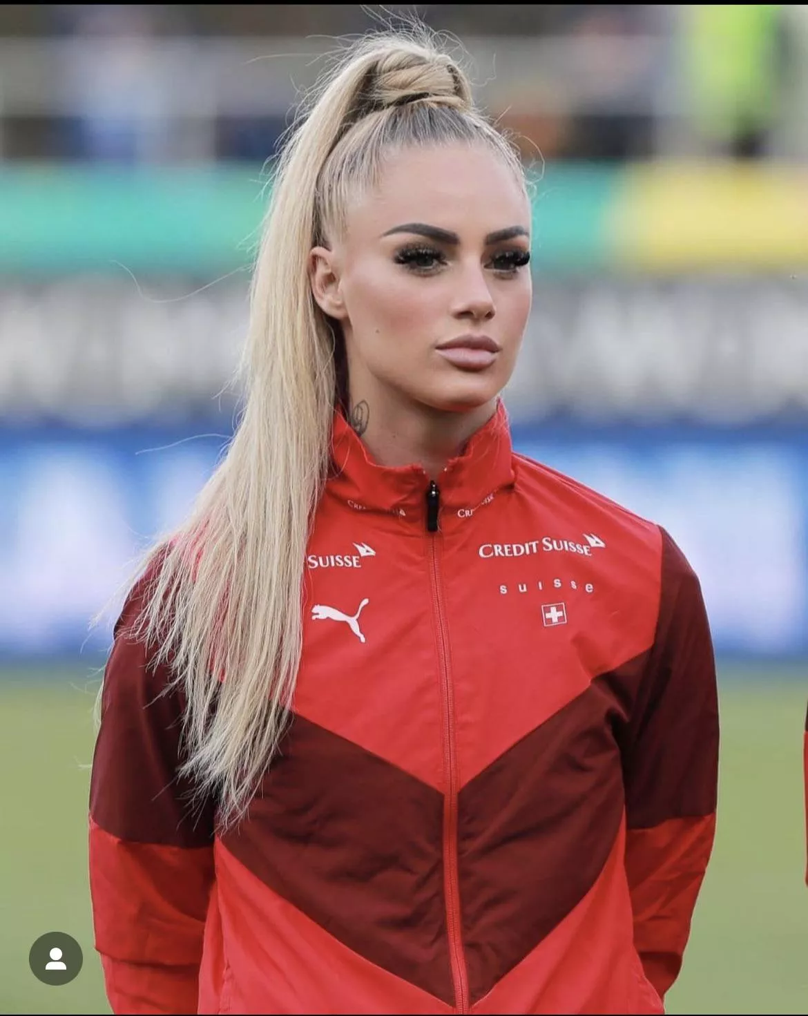 Such a fuckable face with a good grip