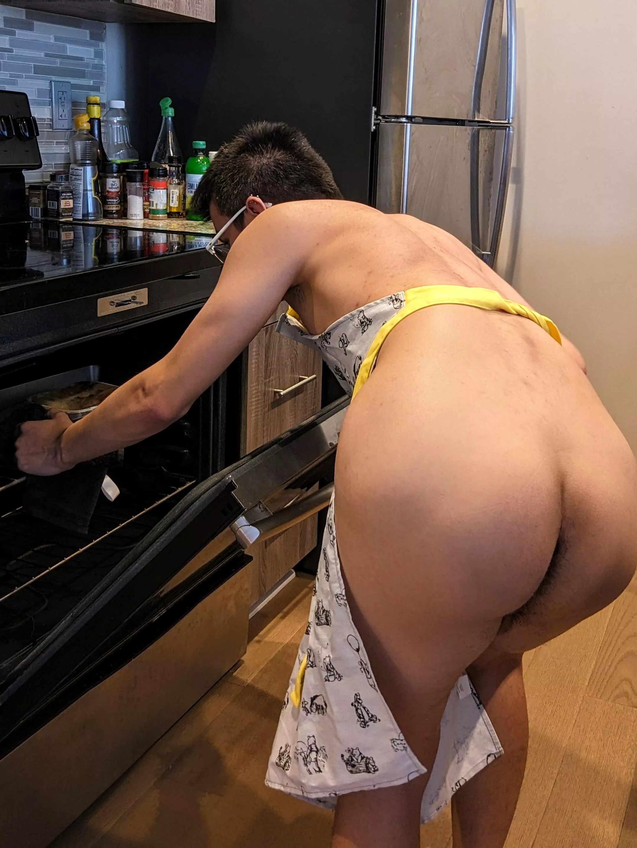 want something to eat? 🍑