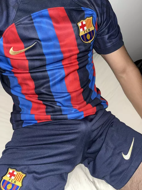 Would you pass me the ball?