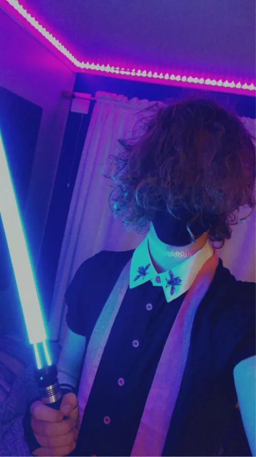 ~wwssshoom~ anyone wanna fight❤️