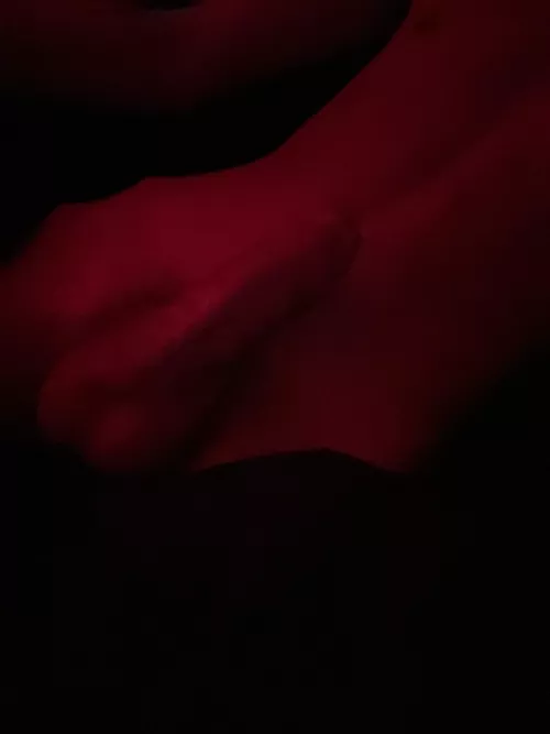 18 who wants some horny school boy cock @skykush2v