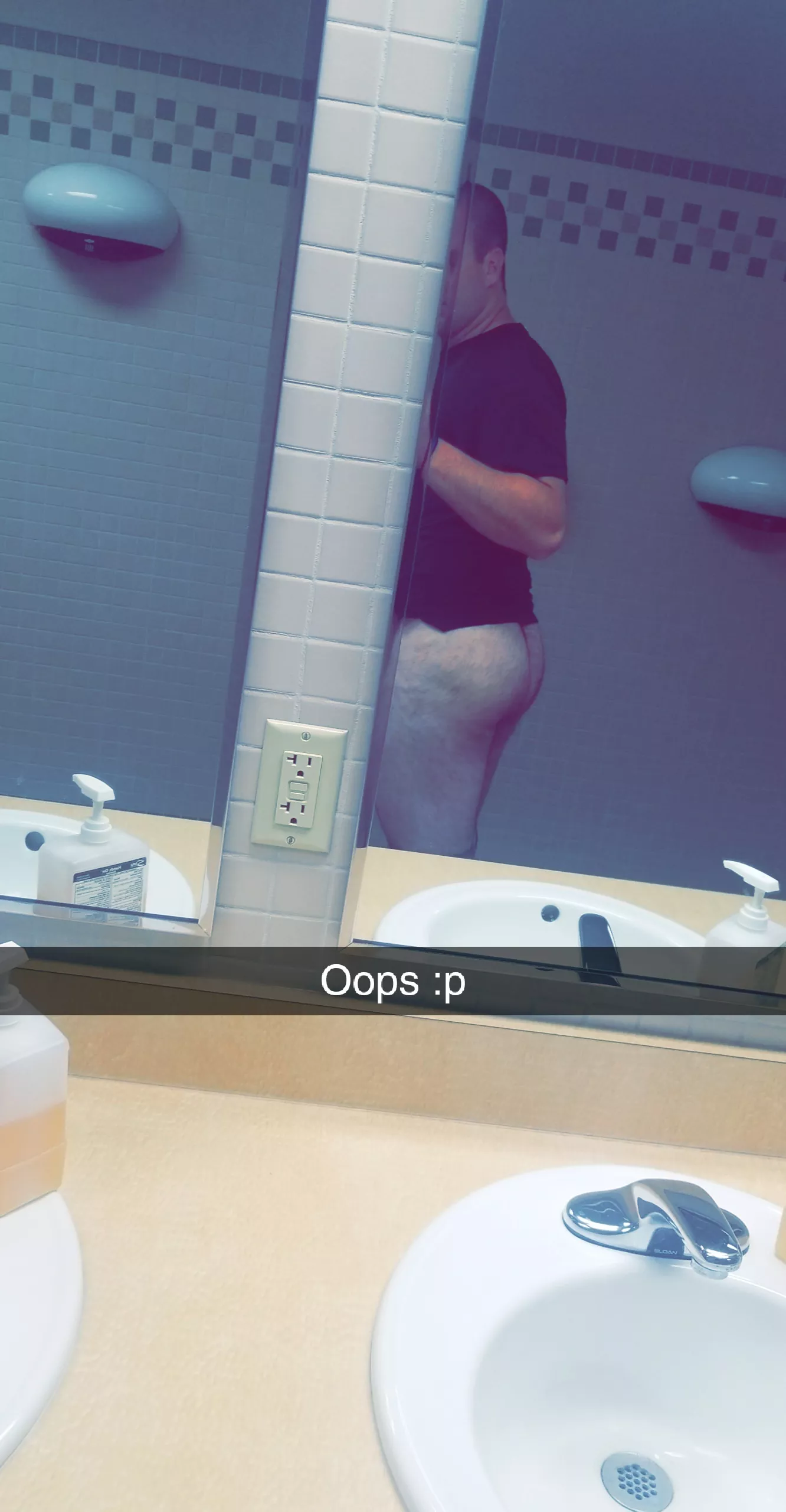 Ass was looking pretty good after my on shift workout. Secret bottom 👮‍♂️ here.