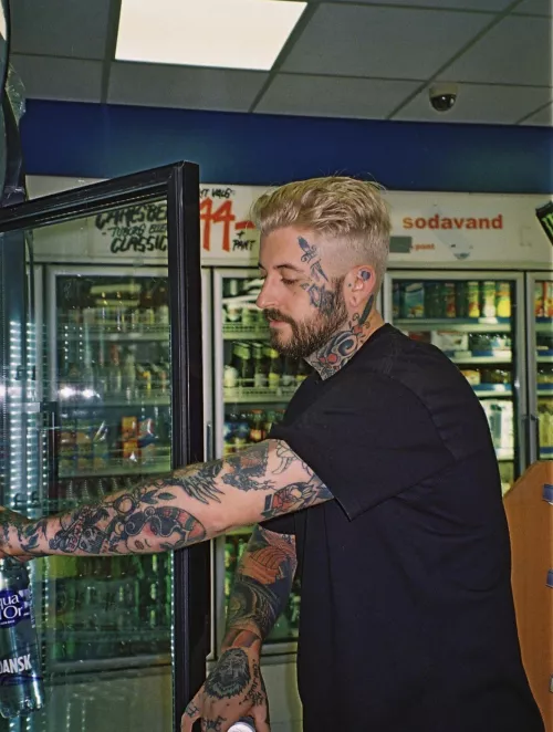 Blonde gamers have more fun