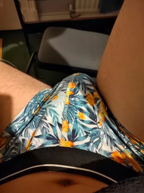 Bulging while i relax