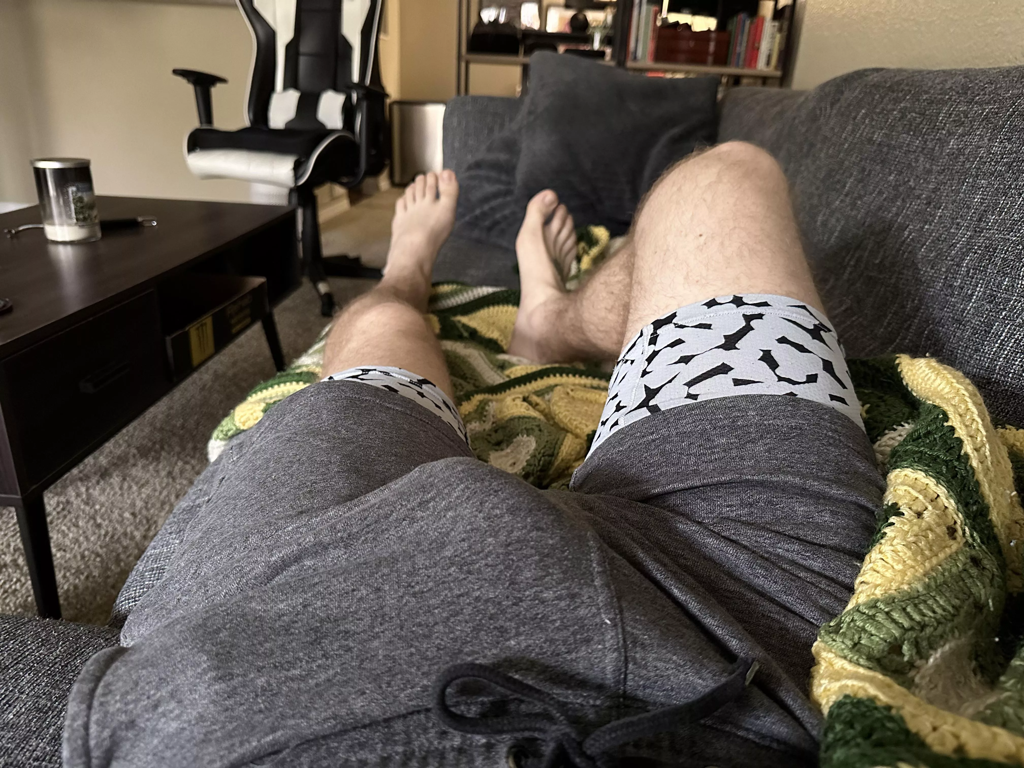 Come undress me and lick my feet