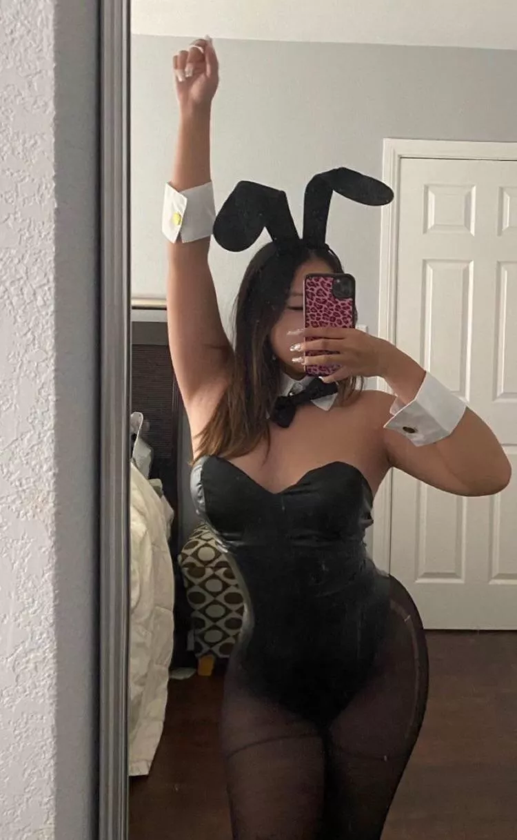 Dive deep, just accept your beta nature and mommy 👿 I will make sure to destroy with all task you need to cum, If you got a tiny 🦐 🤭... Like or comment below [domme]28F