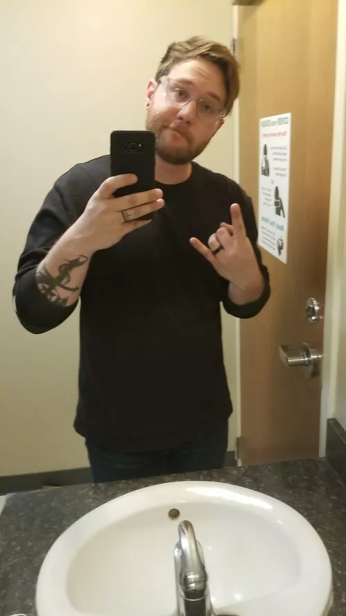 Do you have to be naked to be on this sub?