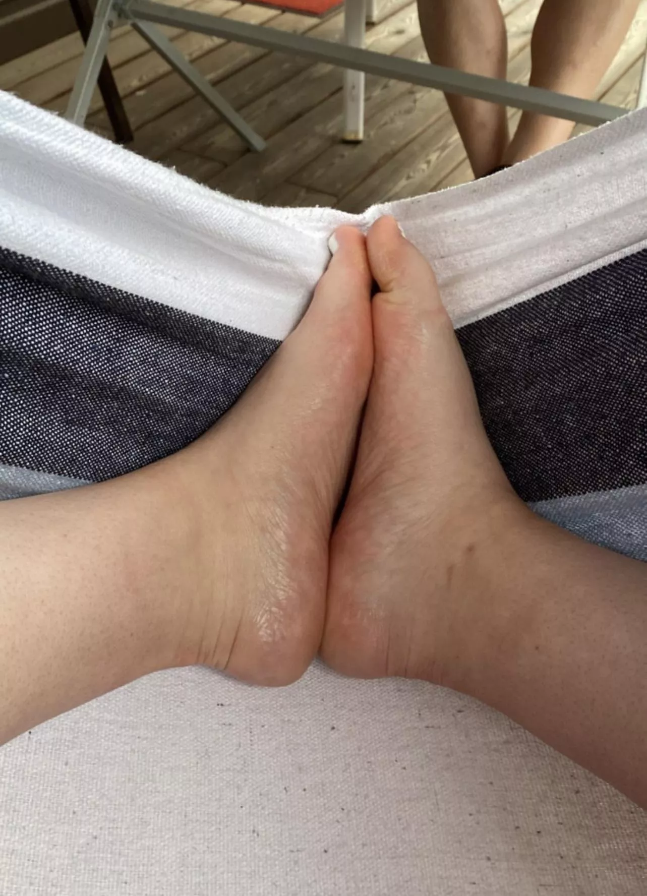 Does anyone like smooth feet ?