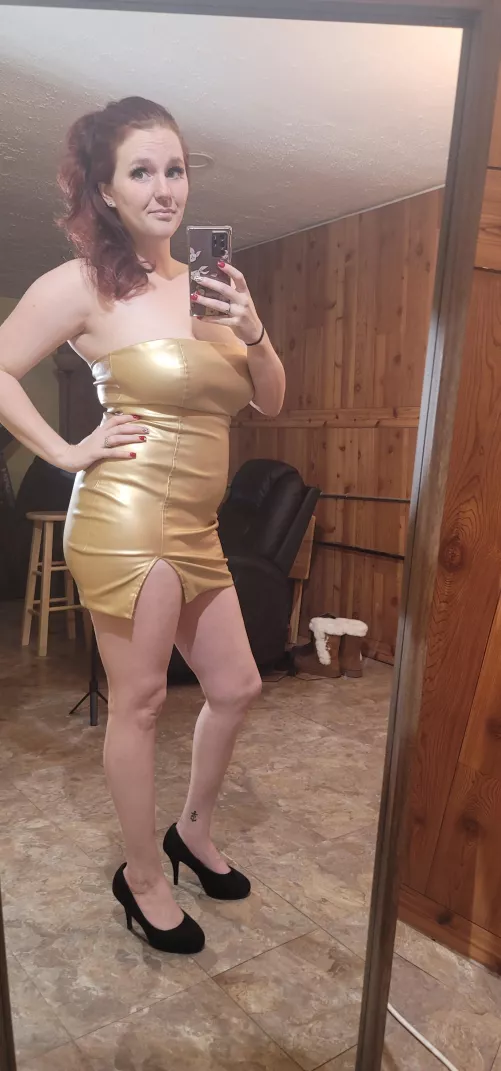 does gold look good on me?