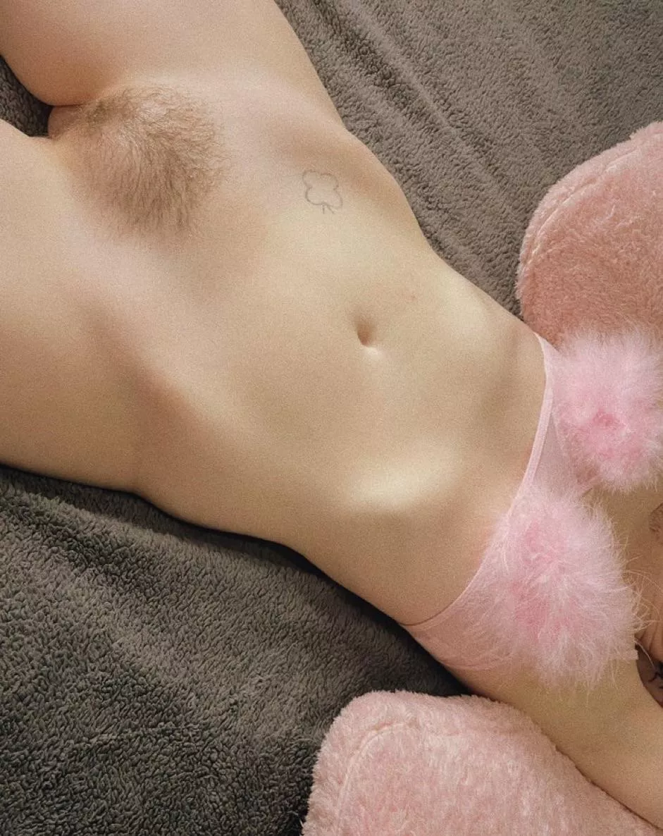 Enjoy my little bush 😈