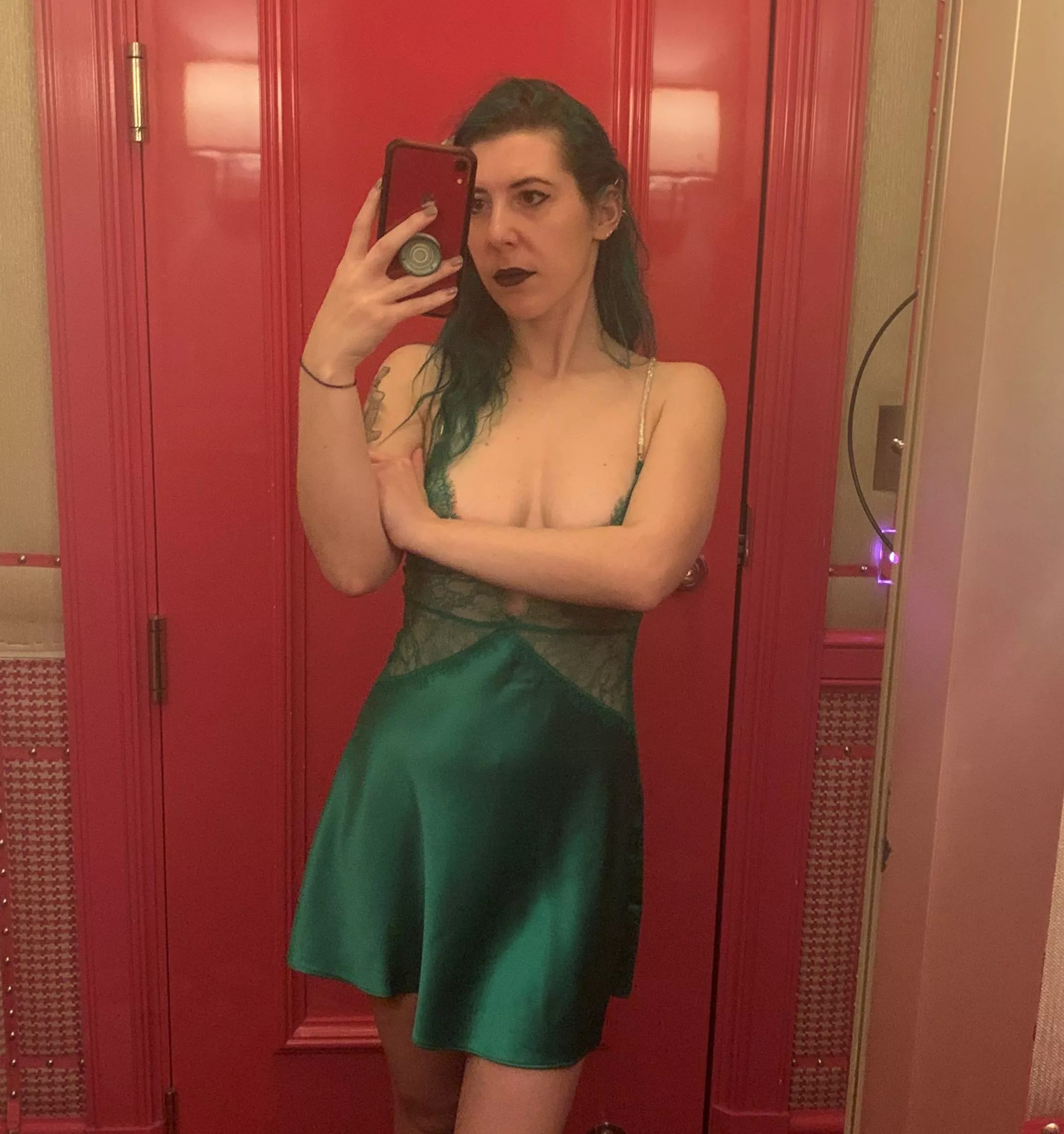 Green satin selfie
