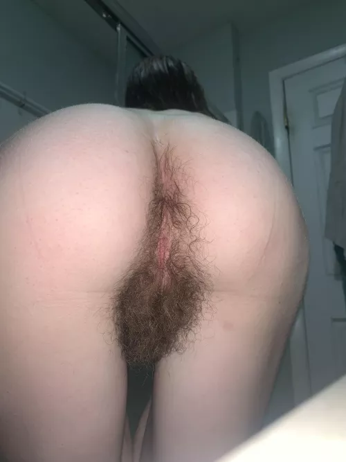 I bet you wish you could beat up these hairy holes ;3