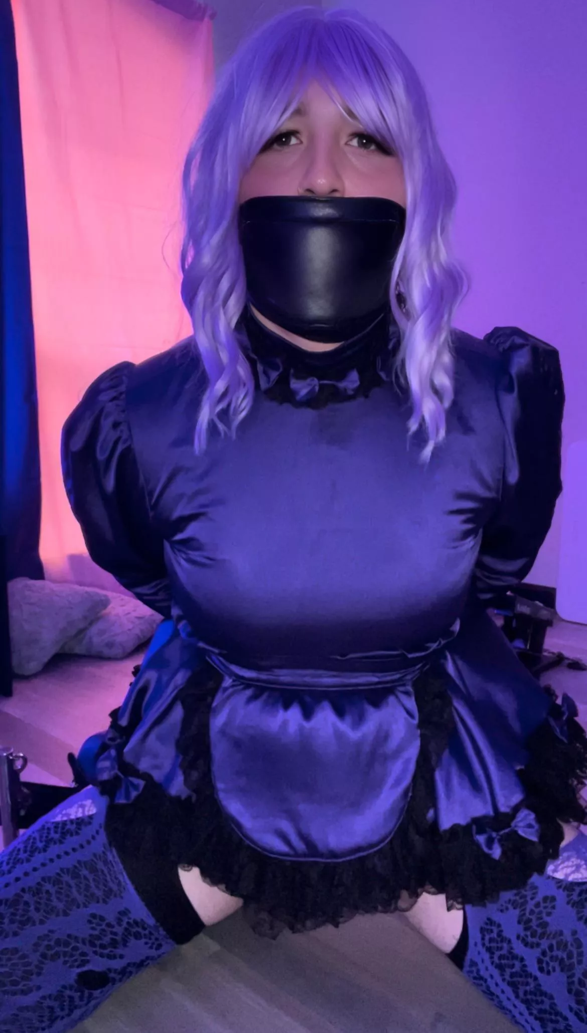 I was always taught not to talk with my mouth full, but where’s the fun in that?