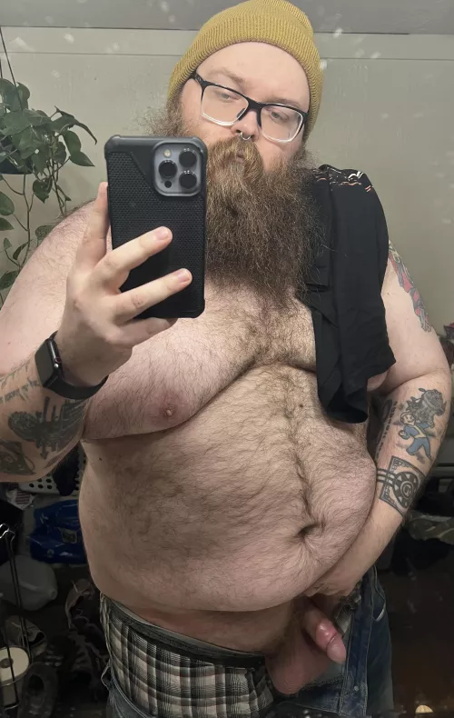 Just a smidge of hair 👀