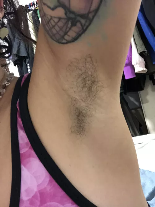 Just two week ago i shaved my armpits and they are alteady like this