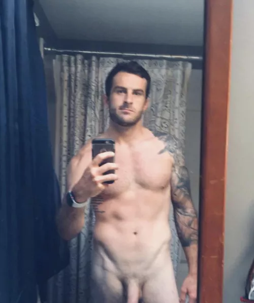 M [30] Happy Thursday! [F]eel like hangin'?