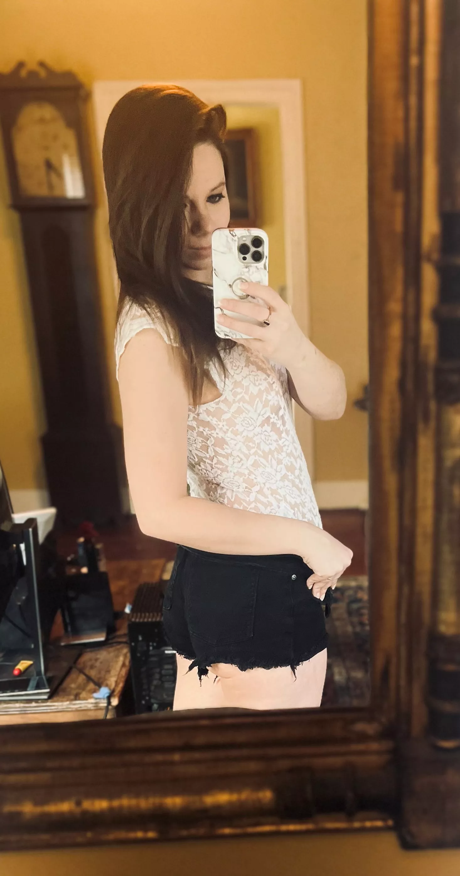 [Selling] let me take care of you...😏😉 I OFFER...CUSTOMS🖤LIVE SEXTING🖤PREMADES🖤GIRLFRIEND EXERIENCE🖤PANTIES& MORE! K!K: NovahKnight SNAPCHAT: novvahknight TEL: novahknight1005 🖤😏