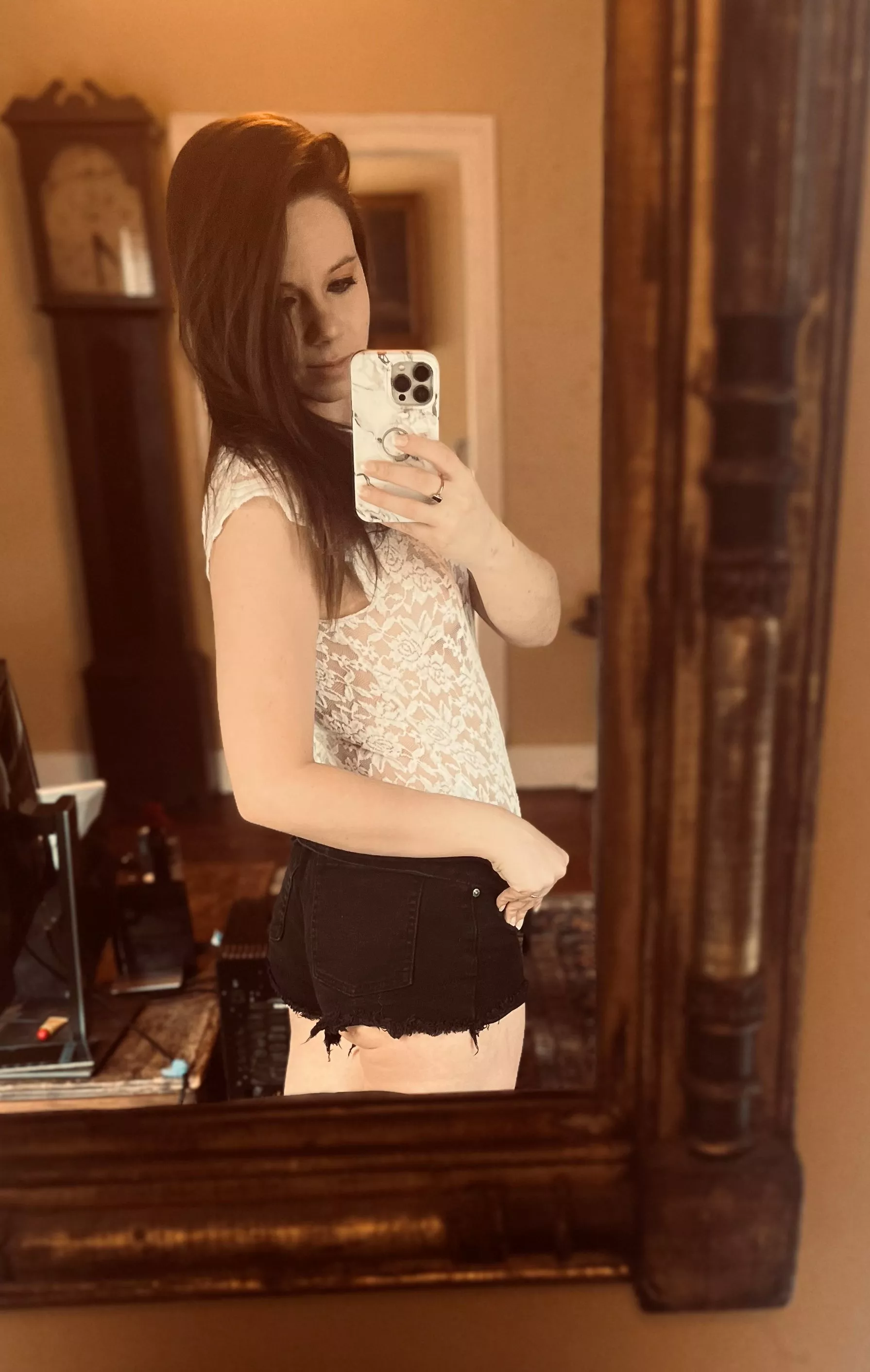 [Selling] let me take care of you...😏😉 I OFFER...CUSTOMS🖤LIVE SEXTING🖤PREMADES🖤GIRLFRIEND EXERIENCE🖤PANTIES& MORE! K!K: NovahKnight SNAPCHAT: novvahknight TEL: novahknight1005 🖤😏