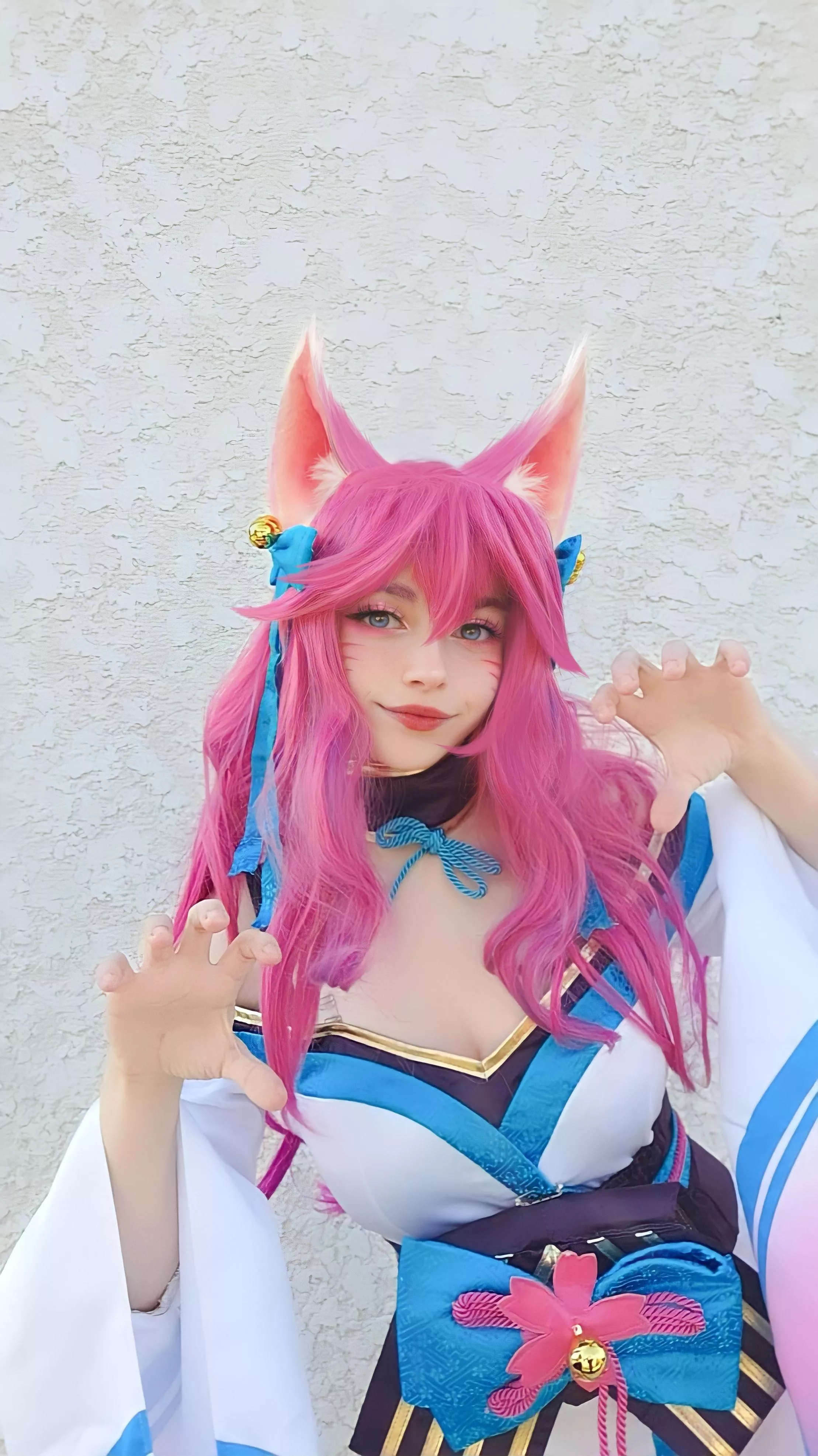 Spirit Blossom Ahri cosplay by vesani.cos
