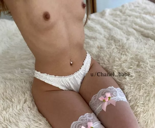 There is nothing sexier than a tiny girl in tights