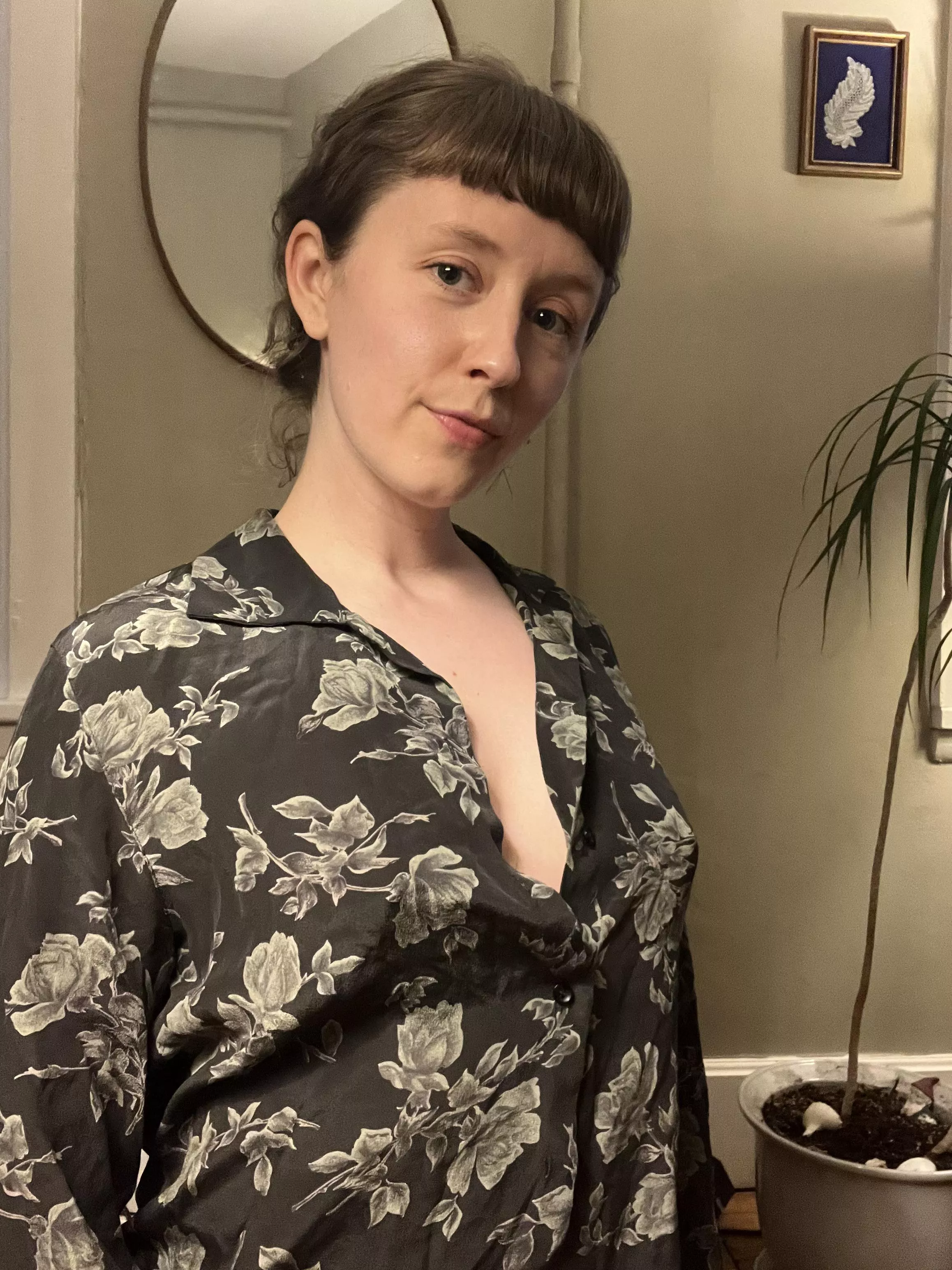 Unfortunately the flowers hide the nips quite well 😢