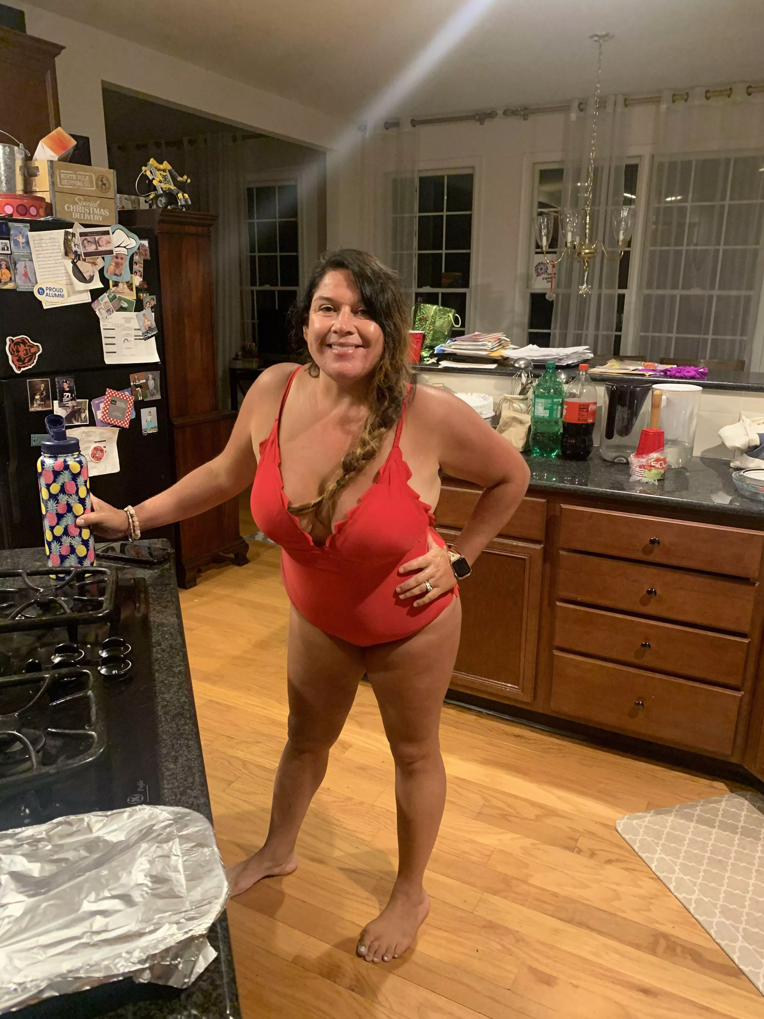 Who can make my wifes belly grow?