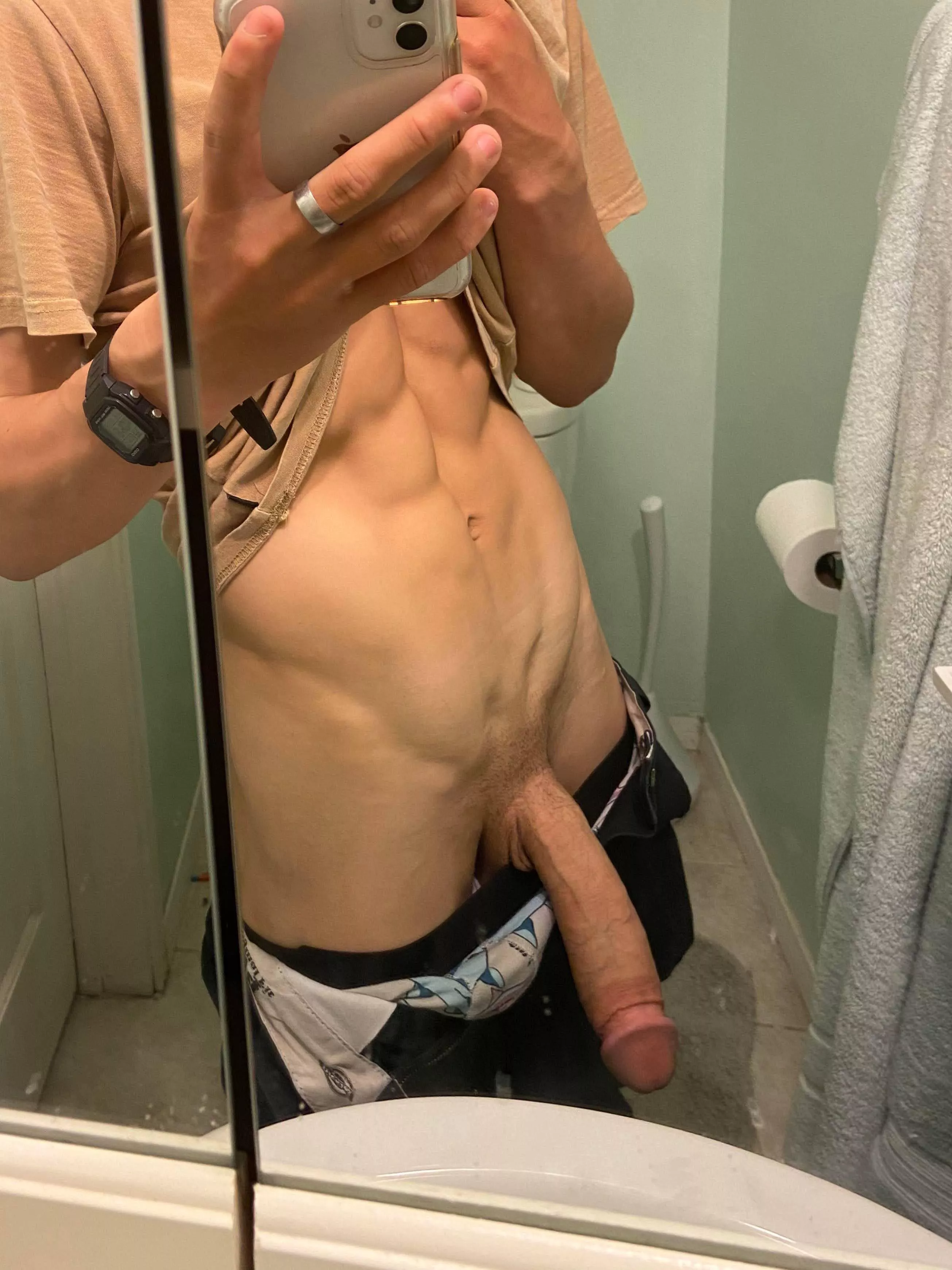 Can someone help suck my soft cock