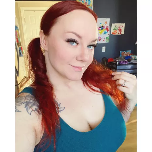 Definitely not thinking dirty thoughts 😇 (F)