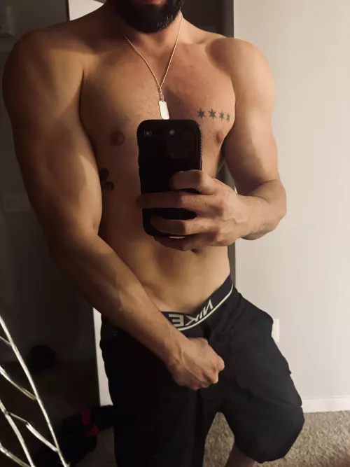 feeling strong as fuck tonight