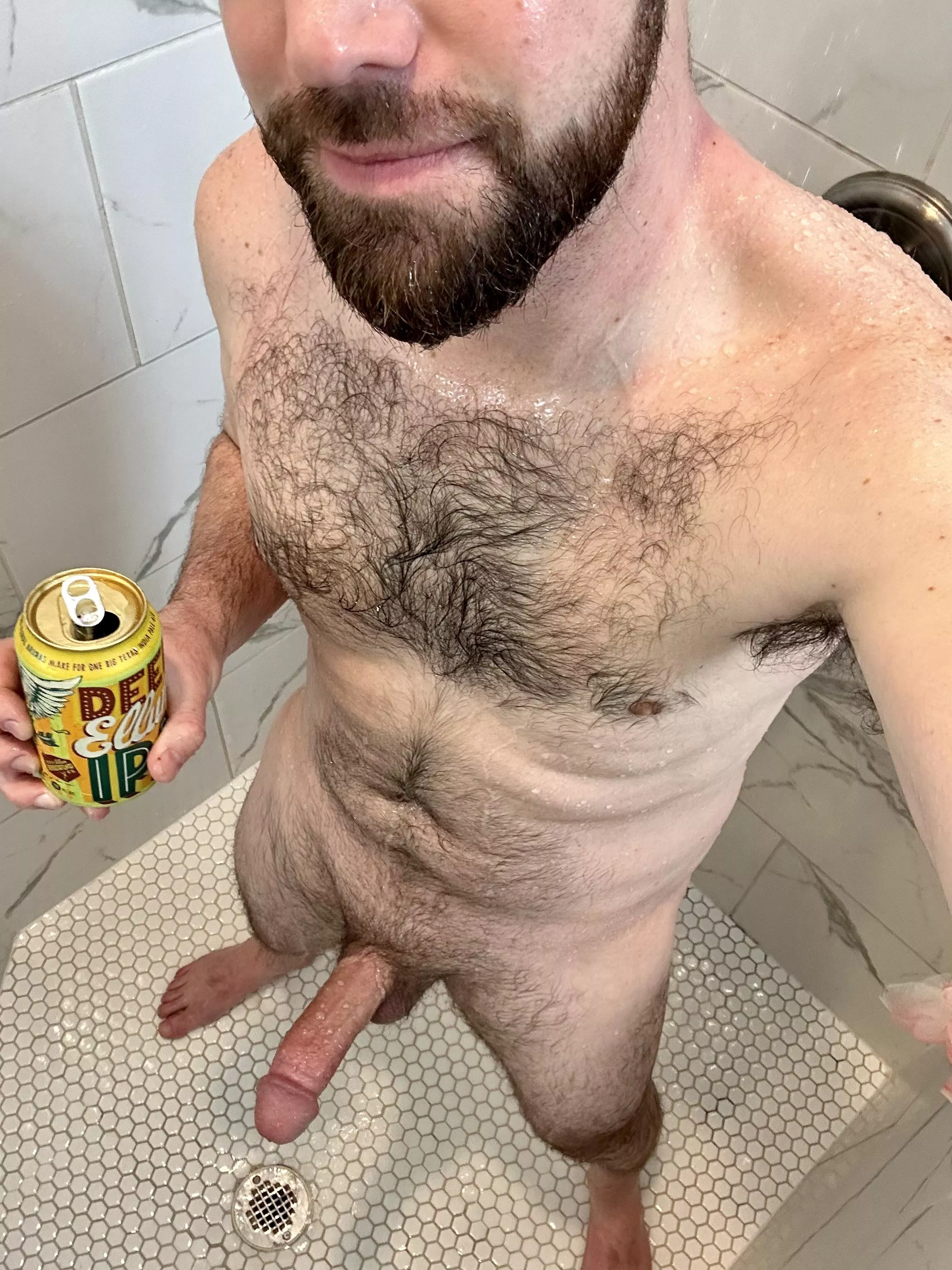 Friday shower beer? Yes please! 🍻