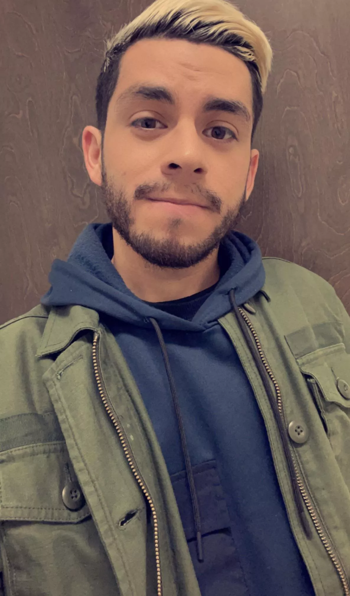 Got about 5 layers of clothes on. 🥶 I am ready for it to be summer.