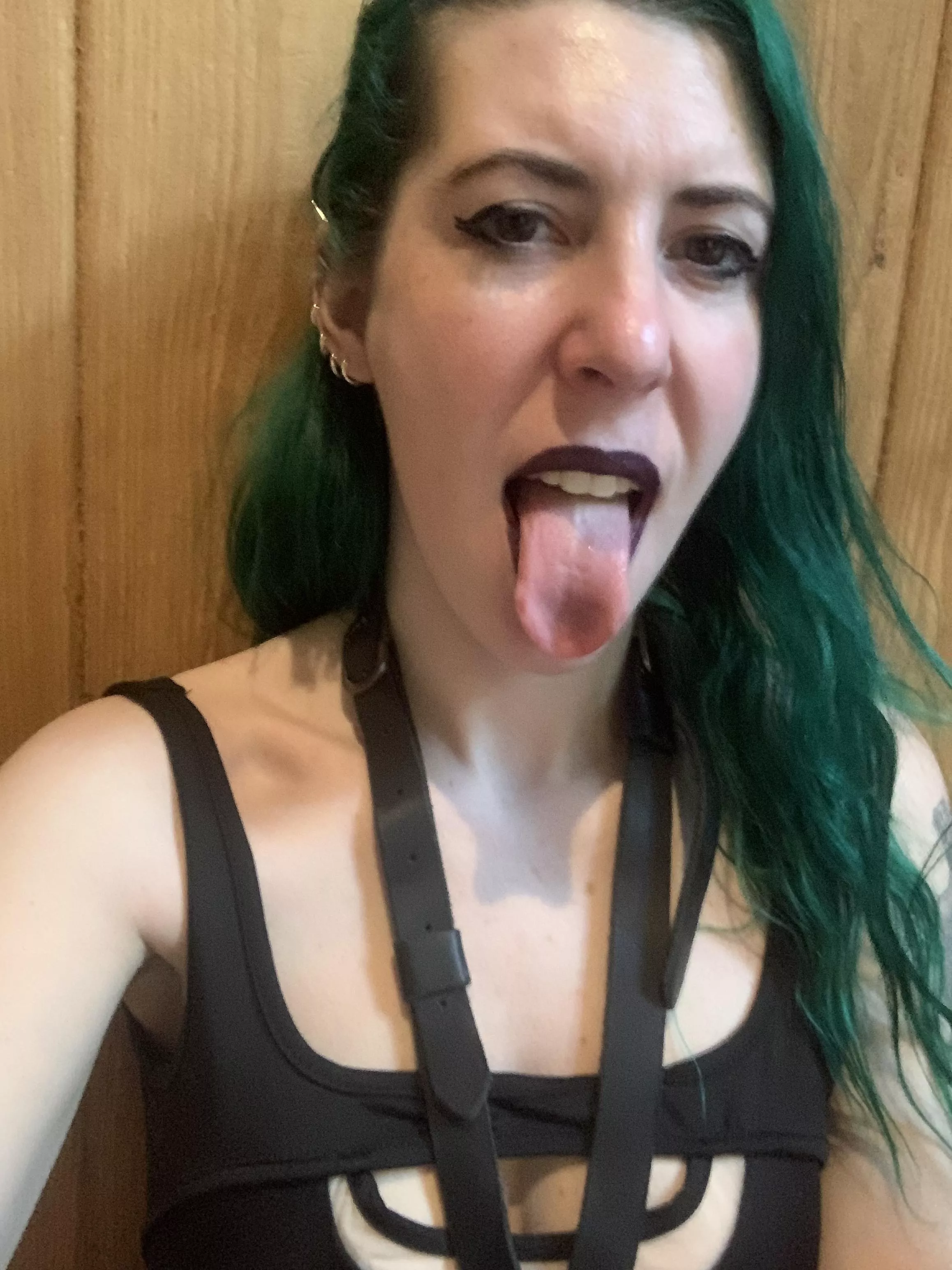 Goth tongue