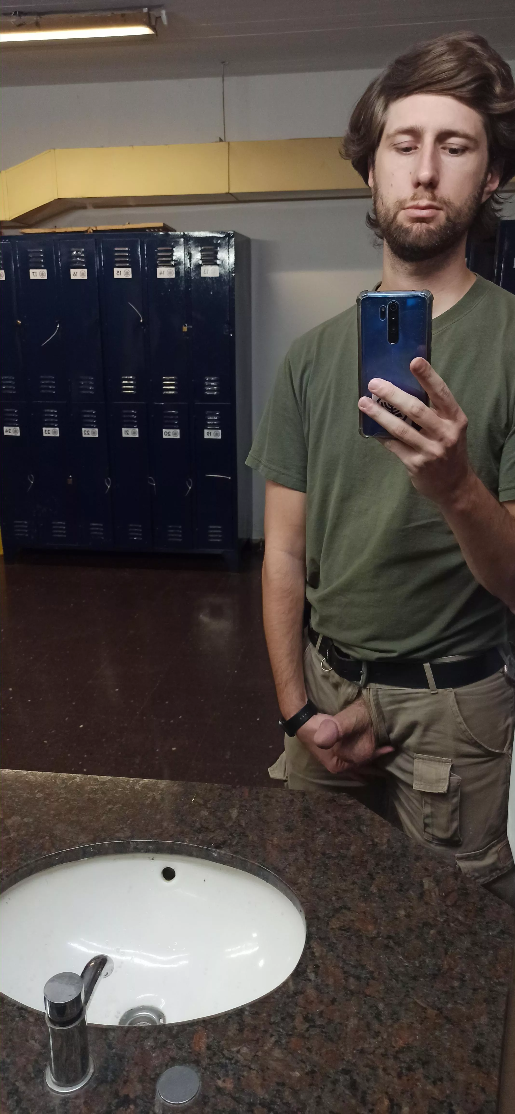 Hot Cut Cock 🍆 Who wants it? 😍🥵