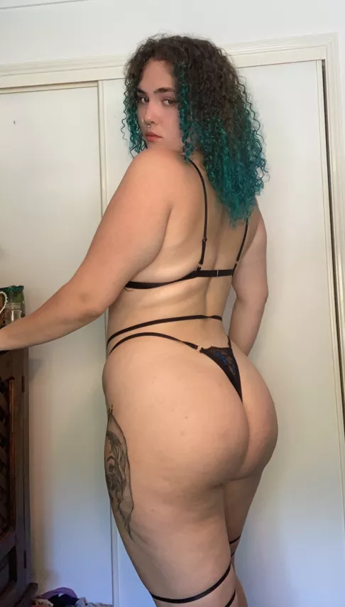 I know you’ve already had dinner, Dessert is READY!